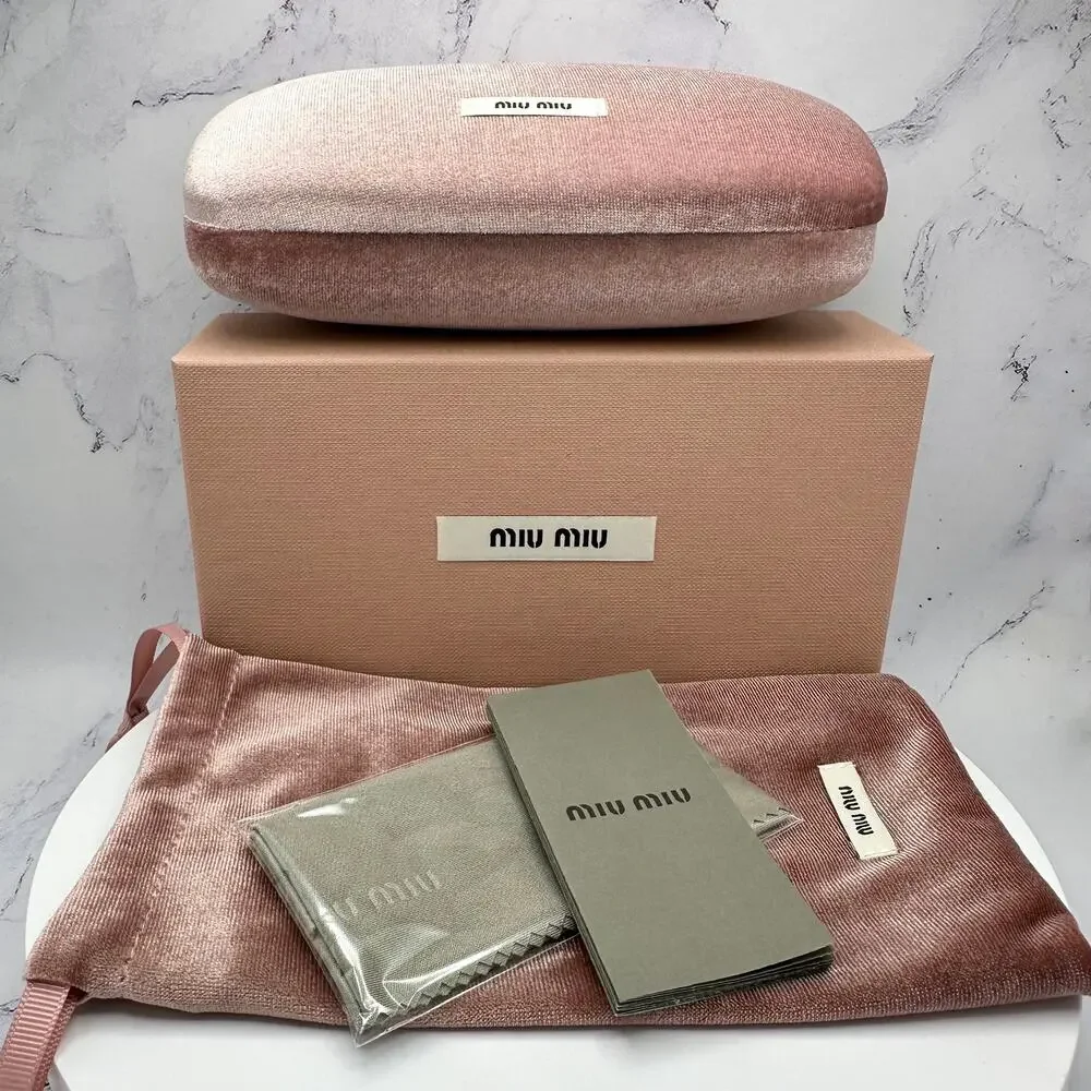 New MIU MIU Sunglasses - Picture 14 of 16